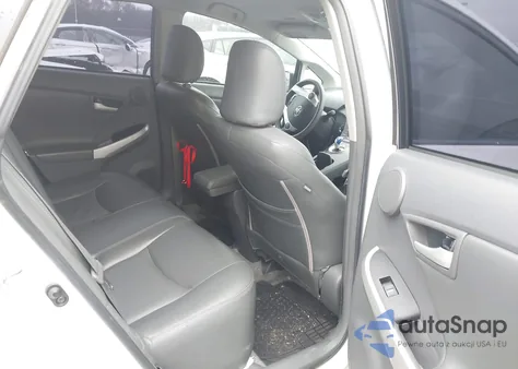 2010 Toyota Prius Iii z USA, uszkodzony, nr VIN JTDKN3DU9A0003991